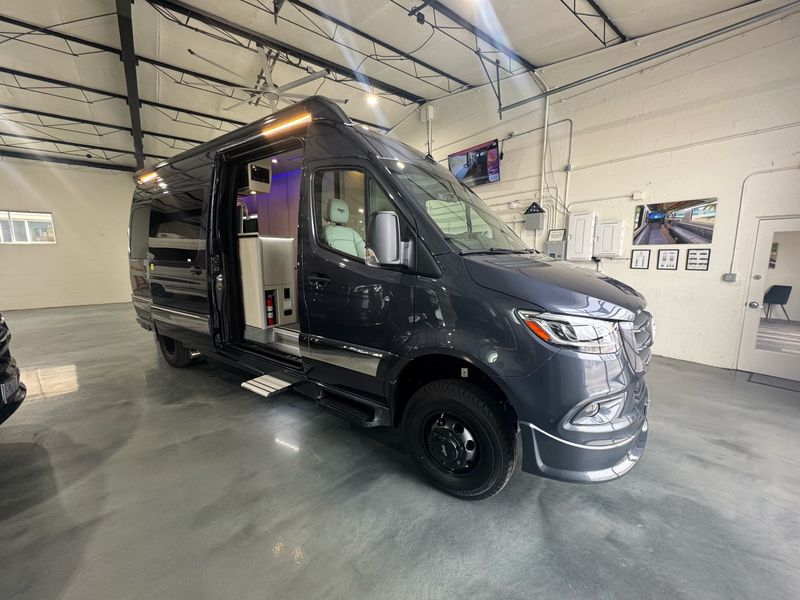 2026 Grech RV Terreno-Ion AWD Tour