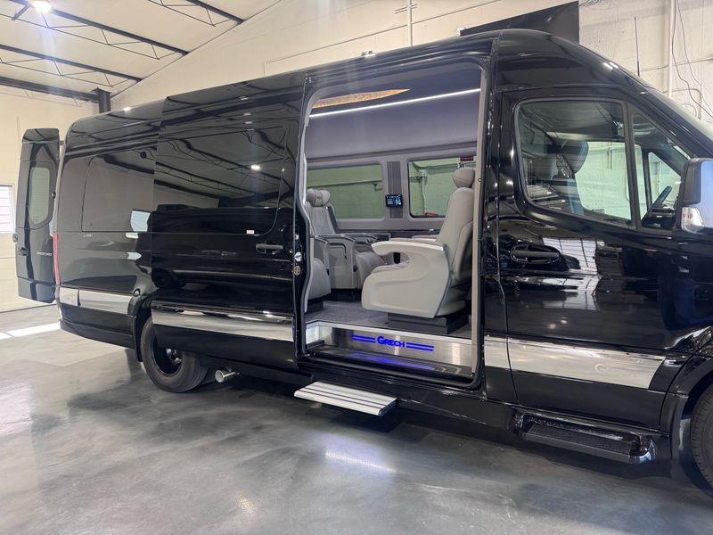 2026 Grech RV Lusso Lounge