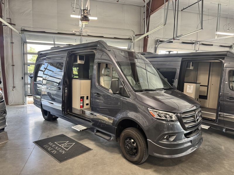 2025 Grech RV Terreno-Ion AWD Twin Bed